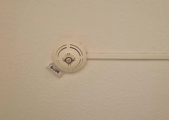 Zentrale Und Komfortable Wohnung
