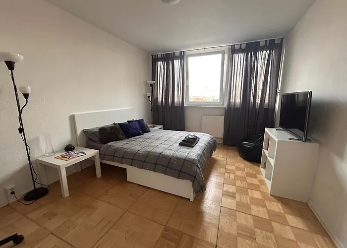 Zentrale Und Komfortable Wohnung